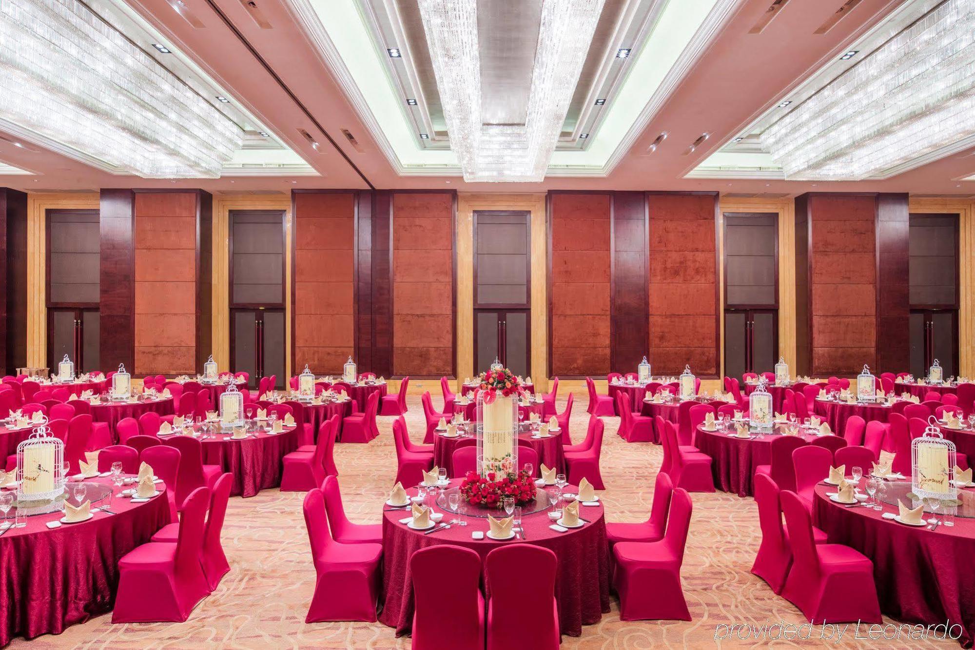 Hilton Xiamen Hotel Exterior photo